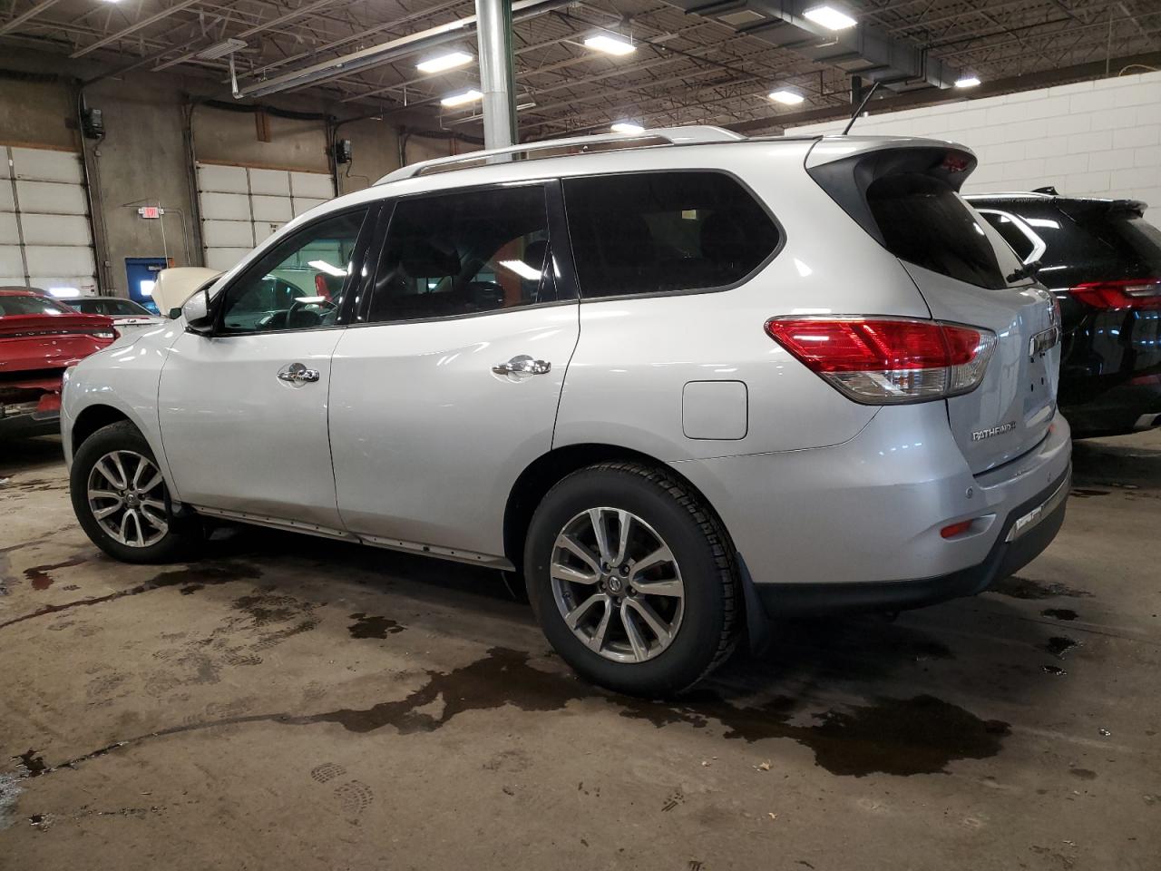 Image 2 of 2013 NISSAN PATHFINDER S 2013 with VIN 5N1AR2MMXDC683599