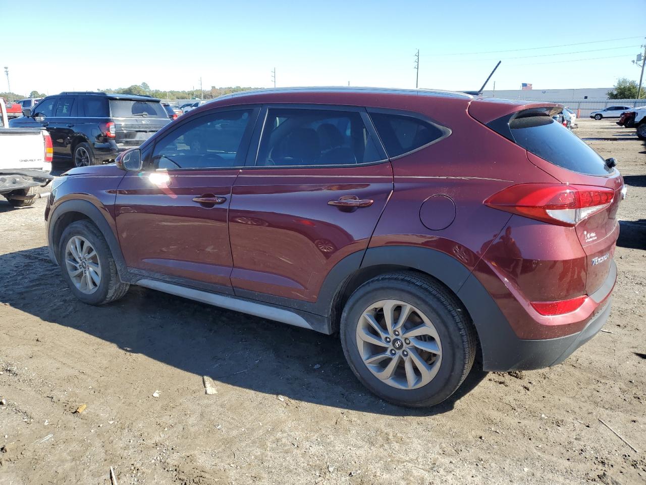 Изображение 2 2017 HYUNDAI TUCSON LIMITED 2017 с VIN KM8J33A49HU477296