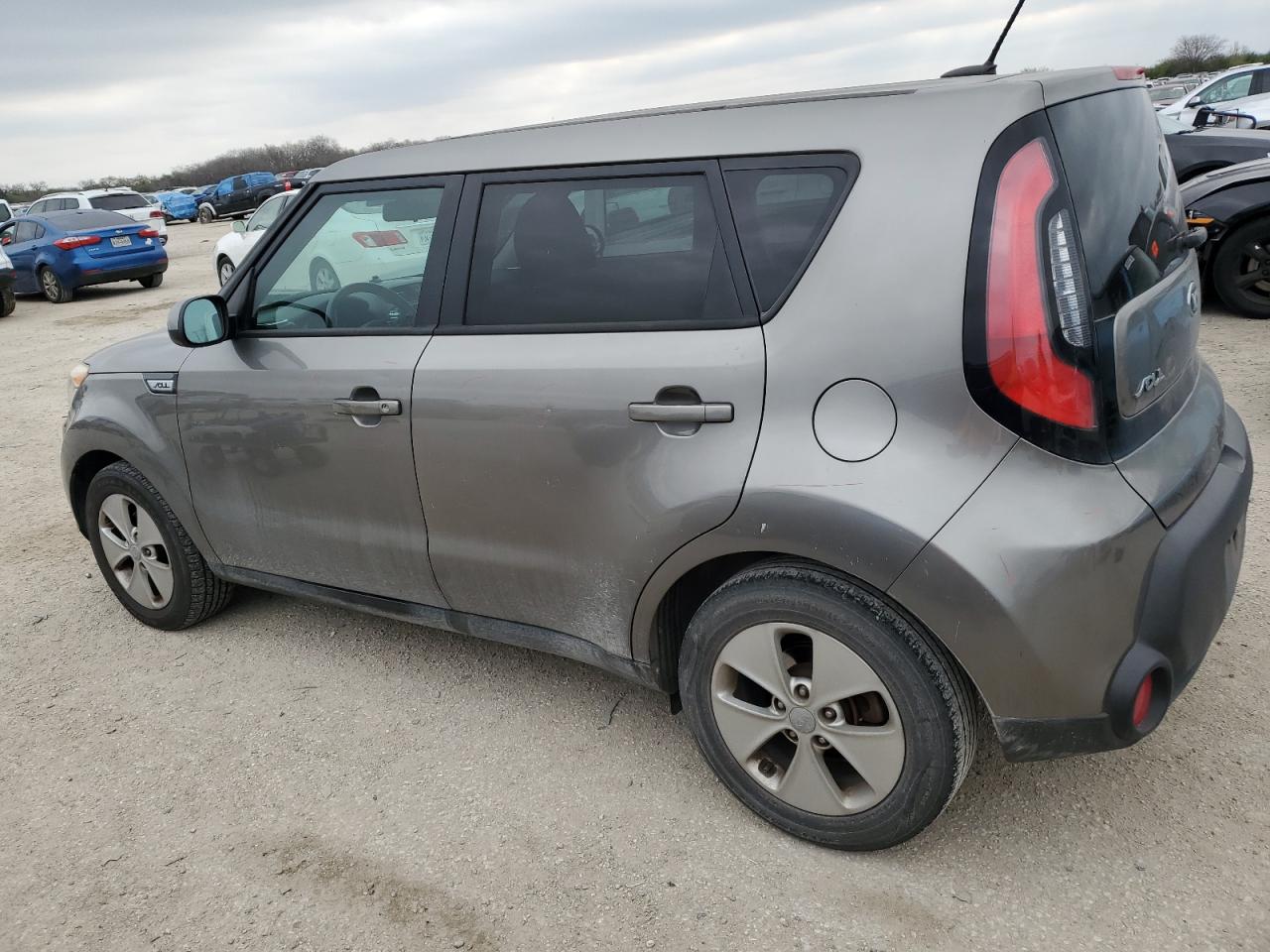 Изображение 2 2015 KIA SOUL  2015 с VIN KNDJN2A2XF7218724