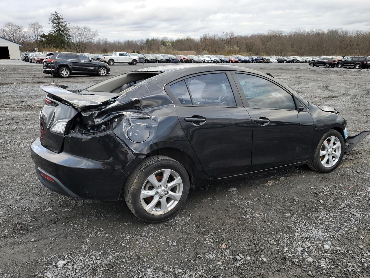 Image 3 of 2010 MAZDA 3 I 2010 with VIN JM1BL1SG3A1179243