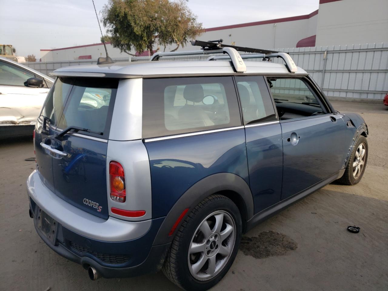 Изображение 3 2009 MINI COOPER S CLUBMAN 2009 с VIN WMWMM33559TP93190