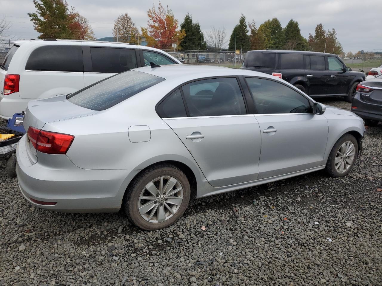 Image 3 of 2015 VOLKSWAGEN JETTA TDI 2015 with VIN 3VWLA7AJ0FM425604