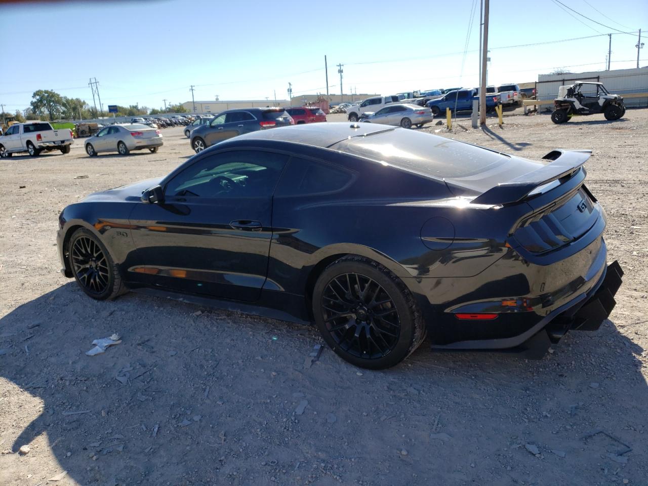 Image 2 of 2018 FORD MUSTANG GT 2018 with VIN 1FA6P8CF2J5121630