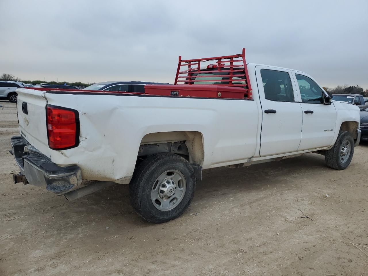 Изображение 3 2018 CHEVROLET SILVERADO C2500 HEAVY DUTY 2018 с VIN 1GC1CUEG7JF250763