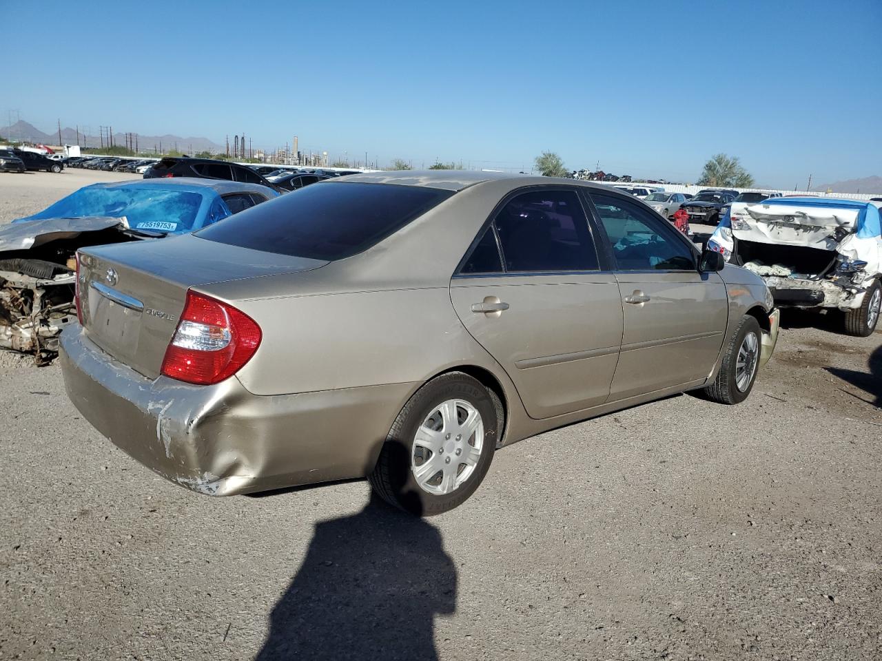 Image 3 of 2003 TOYOTA CAMRY LE 2003 with VIN 4T1BE32K63U166316