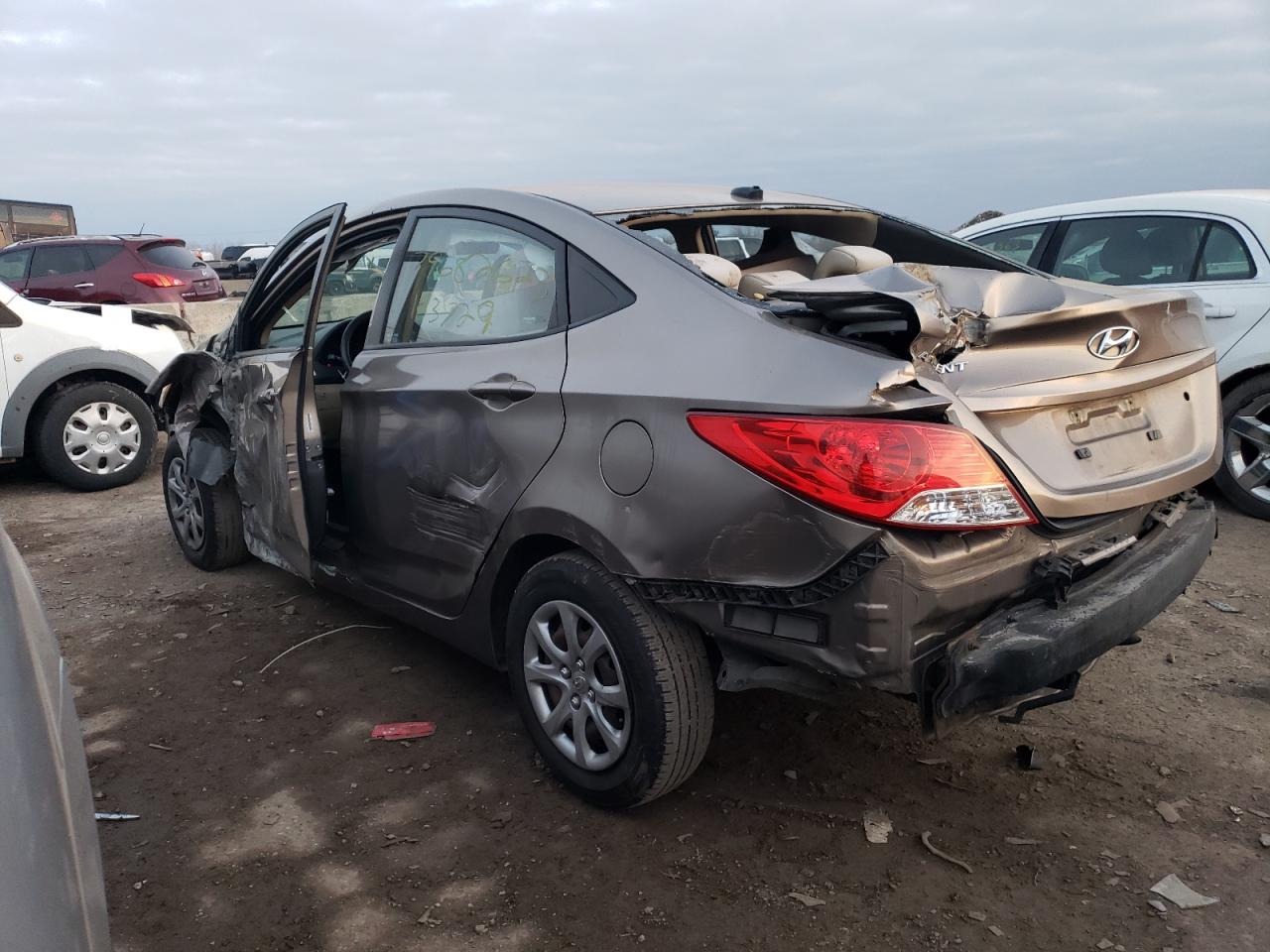 Image 2 of 2014 HYUNDAI ACCENT GLS 2014 with VIN KMHCT4AE1EU752551