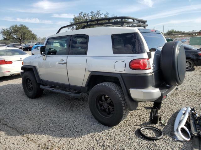 Изображение 2 2007 TOYOTA FJ CRUISER  2007 с VIN JTEZU11F170016010