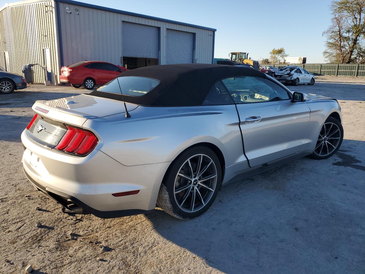 Изображение 3 2019 FORD MUSTANG  2019 с VIN 1FATP8UH7K5159729