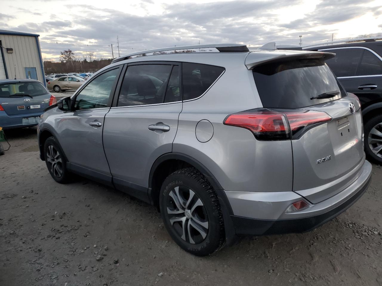 Image 2 of 2017 TOYOTA RAV4 LE 2017 with VIN 2T3BFREV2HW544328