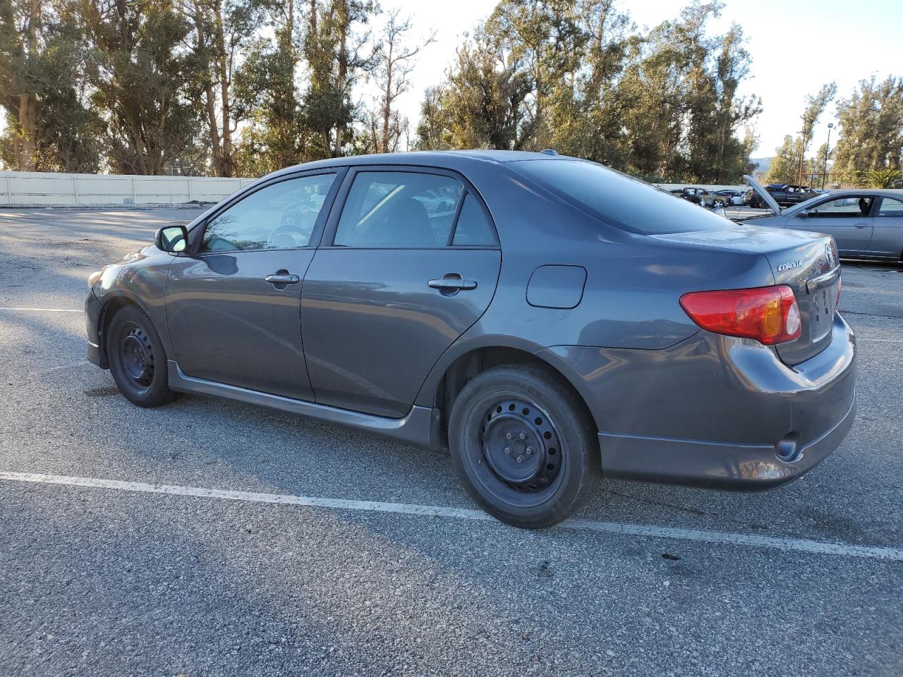 Obraz 2 z 2009 TOYOTA COROLLA BASE 2009 z VIN 1NXBU40EX9Z081946