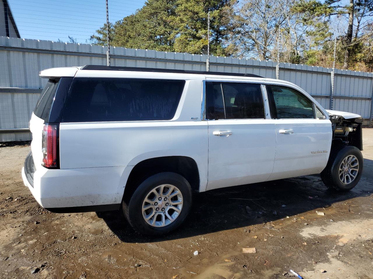Obraz 3 z 2016 GMC YUKON XL C1500 SLT 2016 z VIN 1GKS1GKC5GR425620