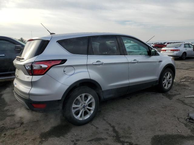 Image 3 of 2017 FORD ESCAPE SE 2017 with VIN 1FMCU9GDXHUD90572