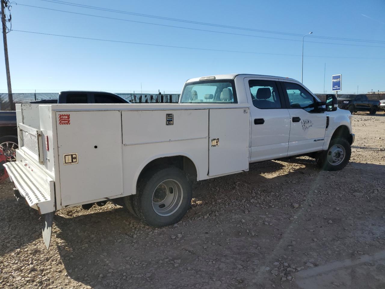 Image 3 of 2019 FORD F350 SUPER DUTY 2019 with VIN 1FD8W3HT8KED42296