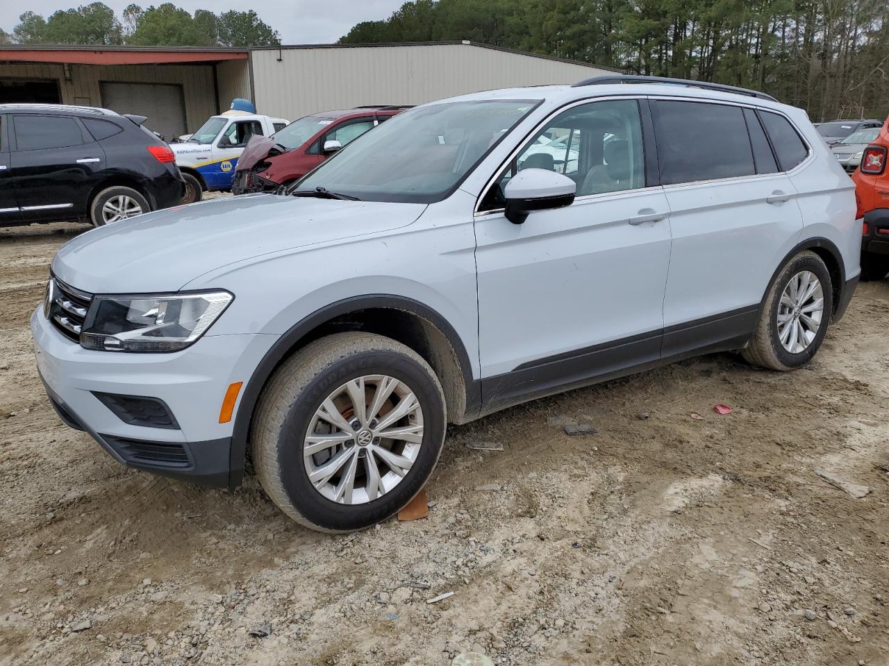 Image 1 of 2019 VOLKSWAGEN TIGUAN SE 2019 with VIN 3VV2B7AX3KM015651