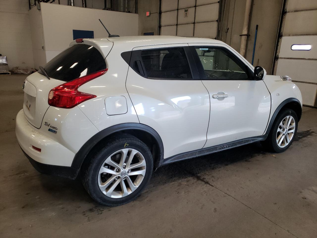 Изображение 3 2013 NISSAN JUKE S 2013 с VIN JN8AF5MV8DT210893