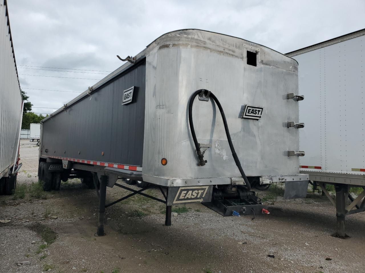 Изображение 1 2005 ESBF TRAILER 2005 с VIN 1E1F9U2885RM35776