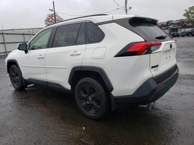 Изображение 2 2020 TOYOTA RAV4 XLE 2020 с VIN JTMP1RFV2LD058997