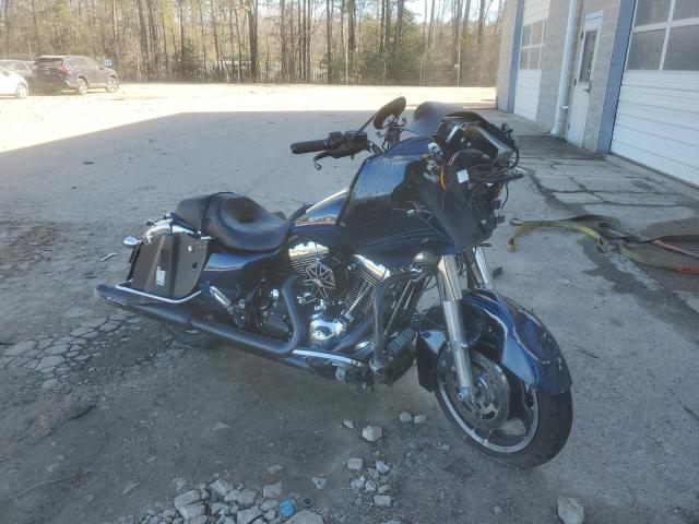 Image 1 of 2013 HARLEY-DAVIDSON FLTRX ROAD GLIDE CUSTOM 2013 with VIN 1HD1KHM10DB676926