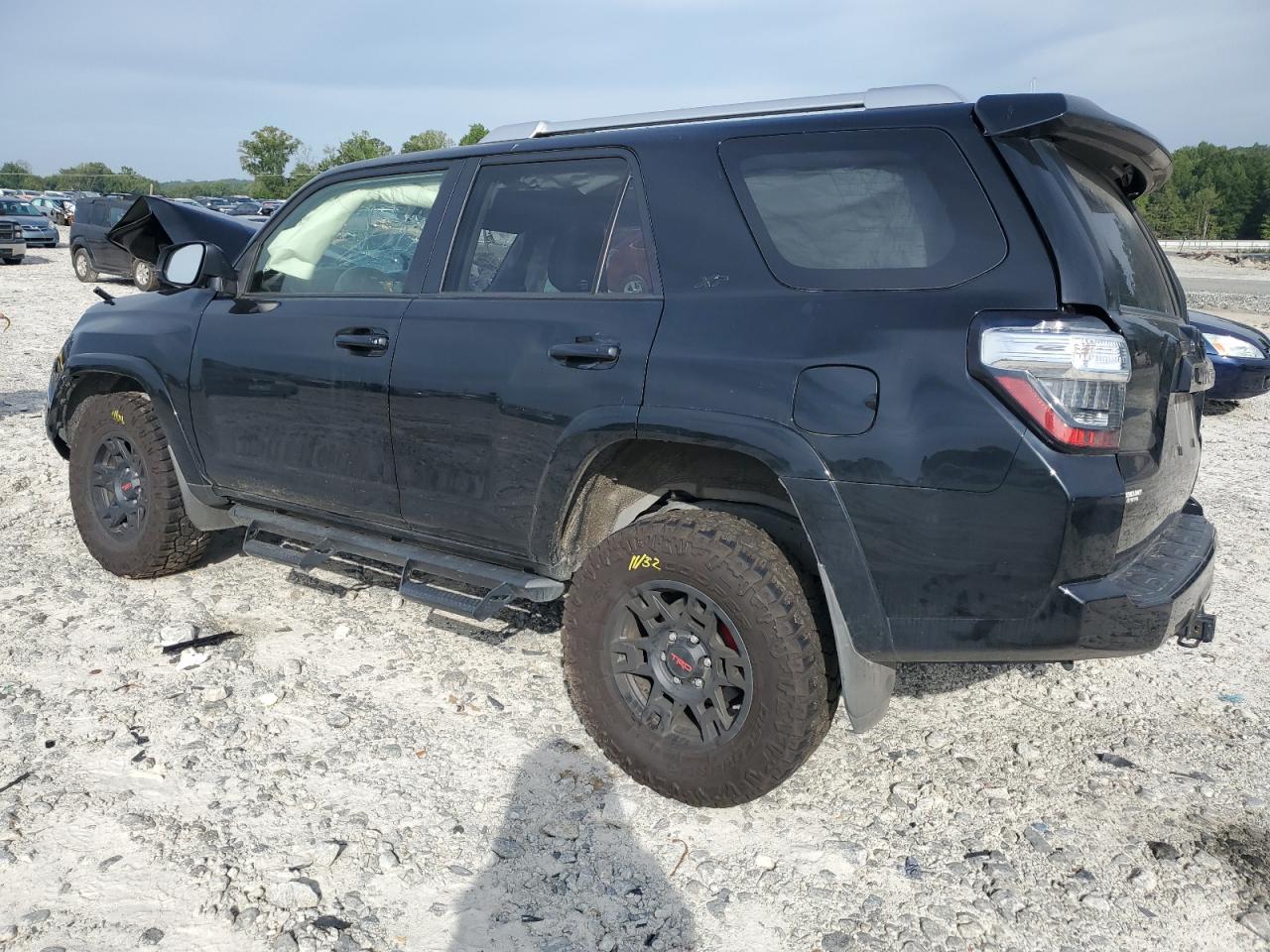Obraz 2 z 2018 TOYOTA 4RUNNER SR5/SR5 PREMIUM 2018 z VIN JTEBU5JR4J5601080