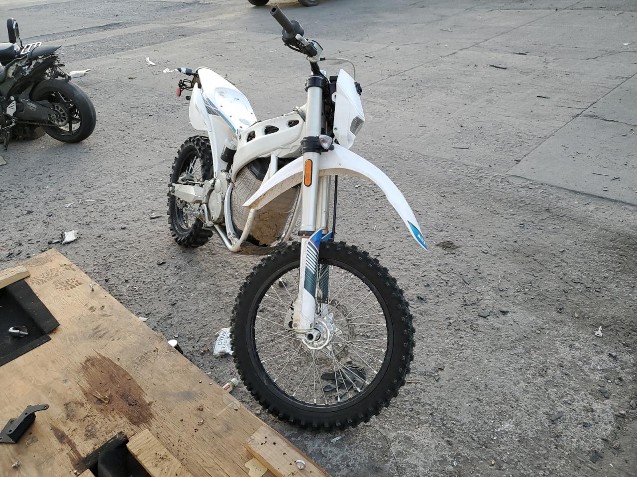 Изображение 1 2019 ALTA REDSHIFT 2019 с VIN 56PARAFM9KB000200