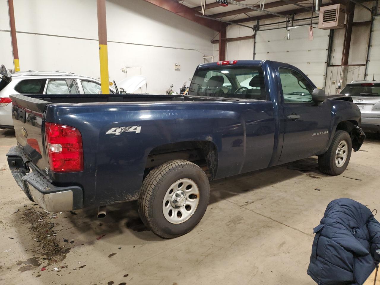 Image 3 of 2009 CHEVROLET SILVERADO K1500 2009 with VIN 1GCEK14C19Z226728