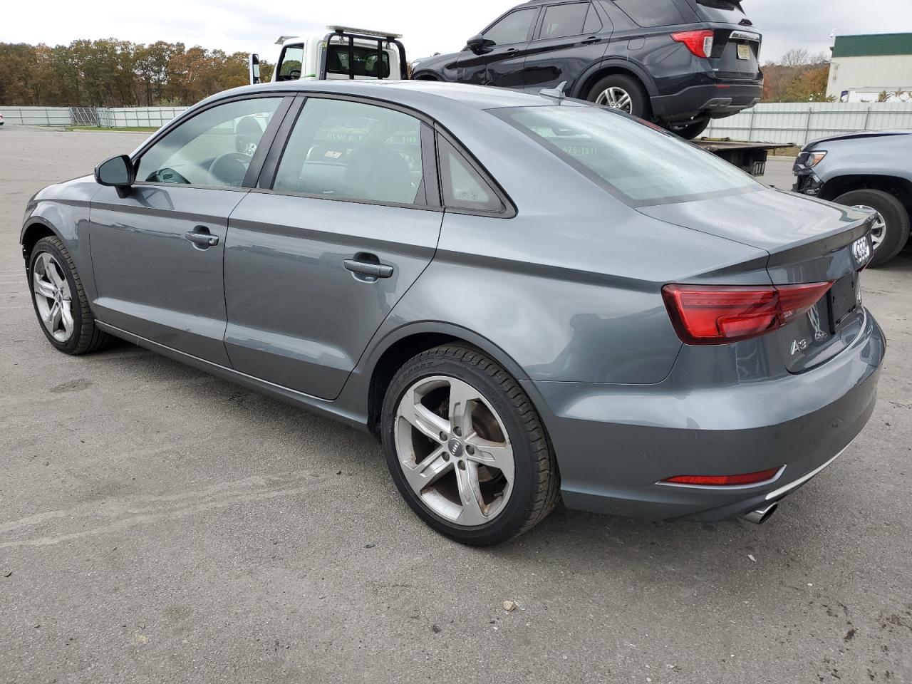 Obraz 2 z 2018 AUDI A3 PREMIUM 2018 z VIN WAUB8GFF4J1051743