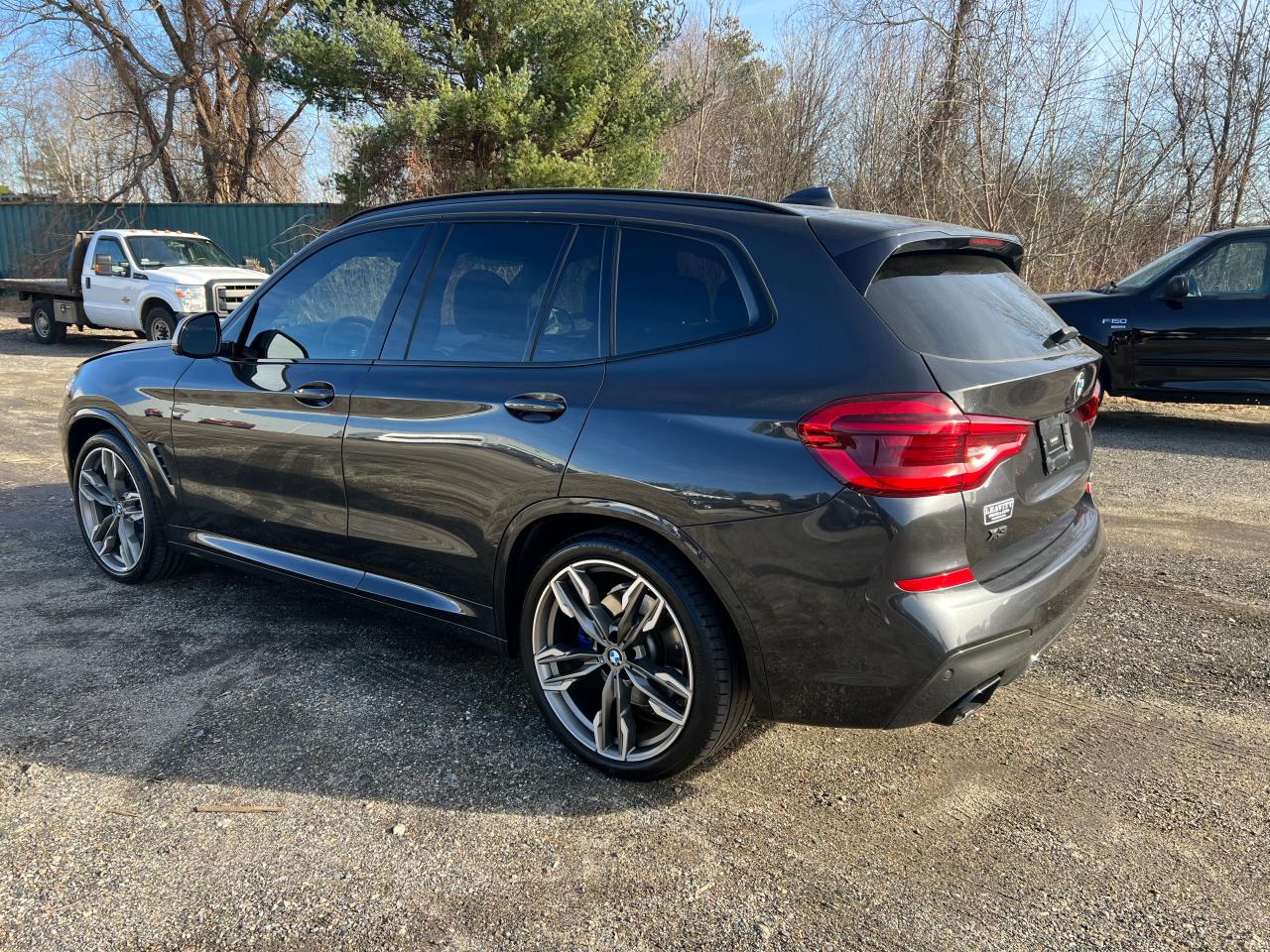 Obraz 3 z 2018 BMW X3 XDRIVEM40I 2018 z VIN 5UXTS3C52J0Z00298