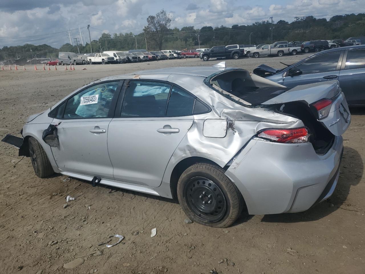 Image 2 of 2021 TOYOTA COROLLA LE 2021 with VIN 5YFEPMAE2MP244652