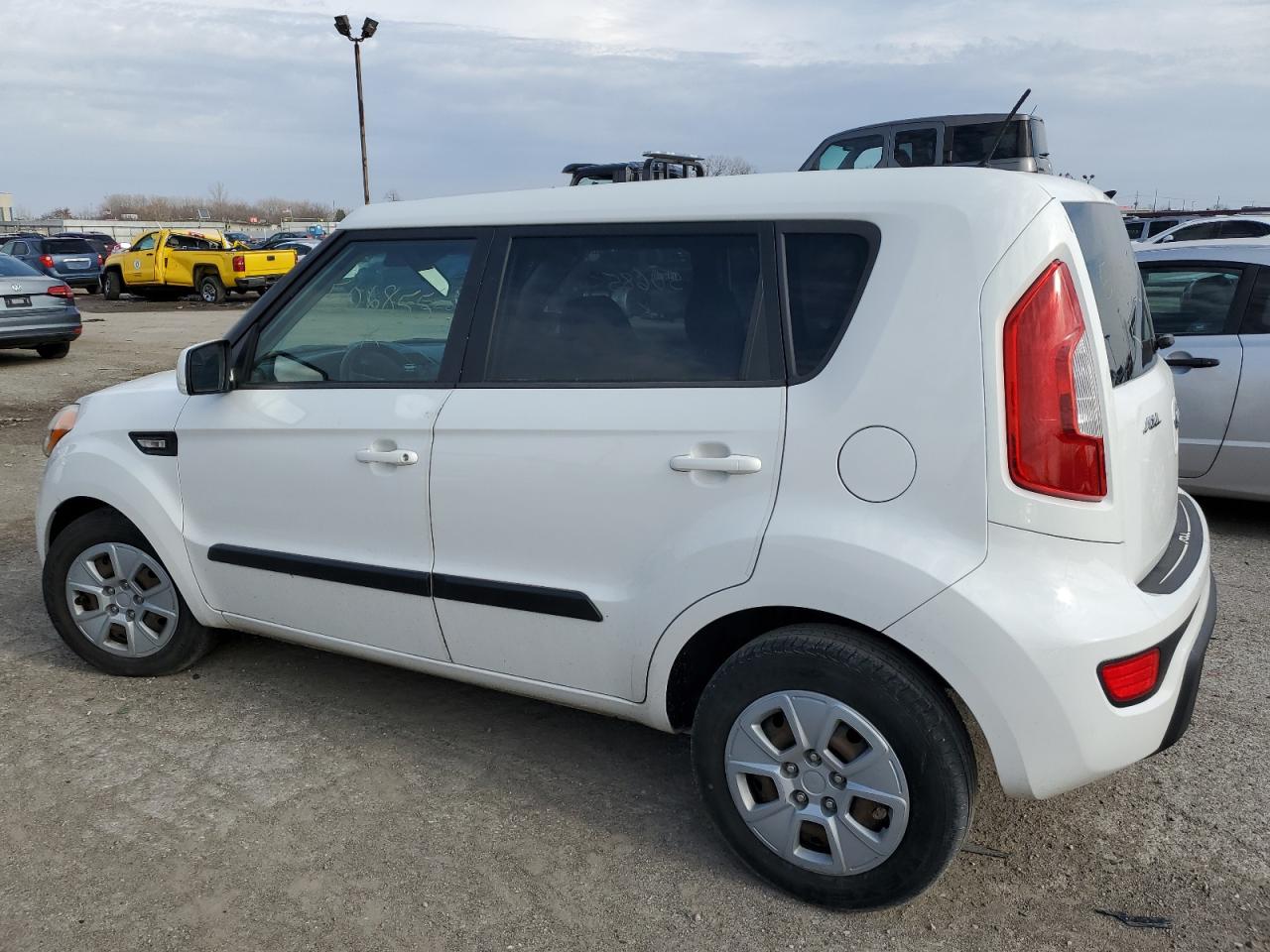 Изображение 2 2013 KIA SOUL  2013 с VIN KNDJT2A51D7506855