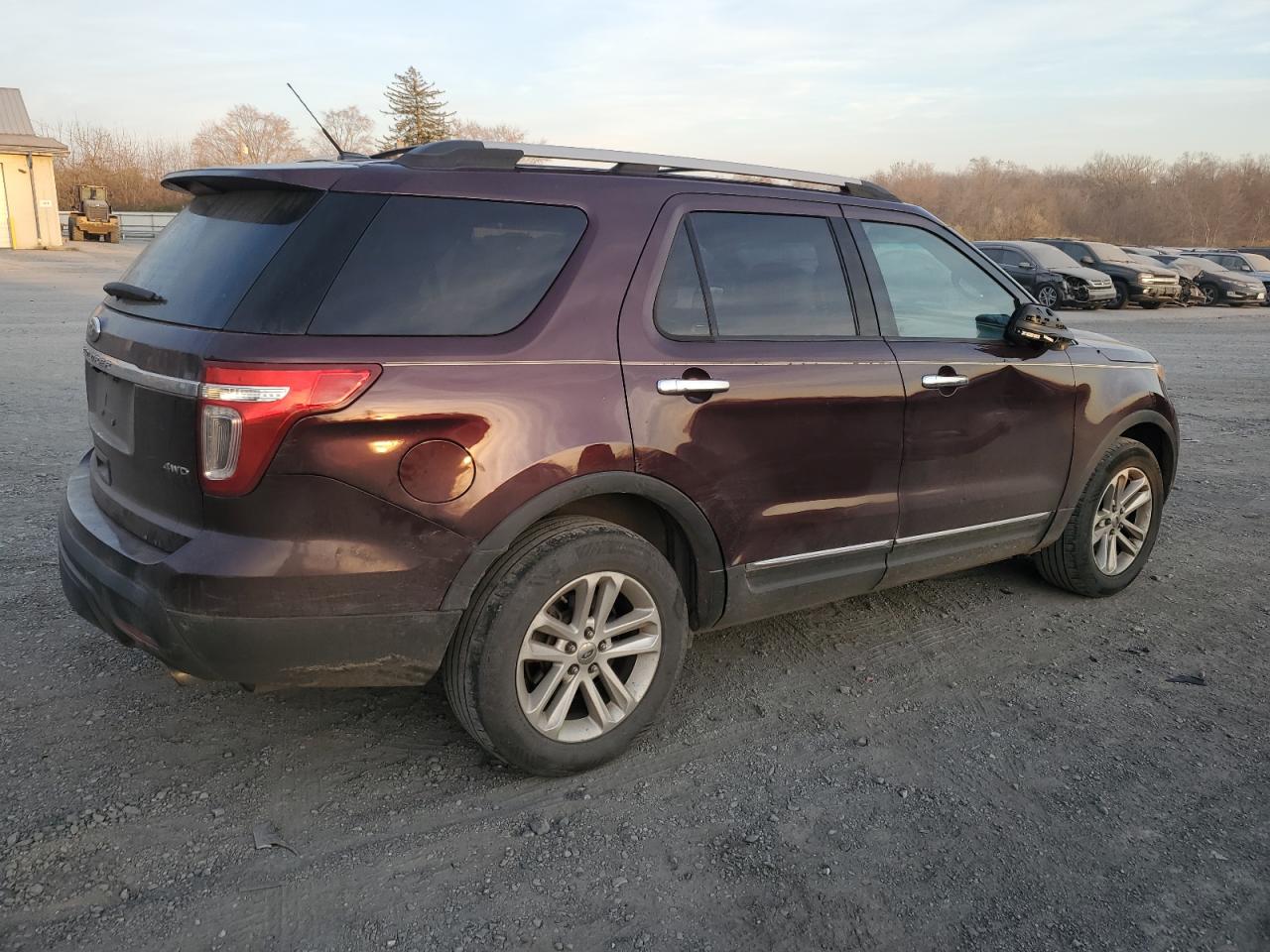 Image 3 of 2011 FORD EXPLORER XLT 2011 with VIN 1FMHK8D87BGA63453
