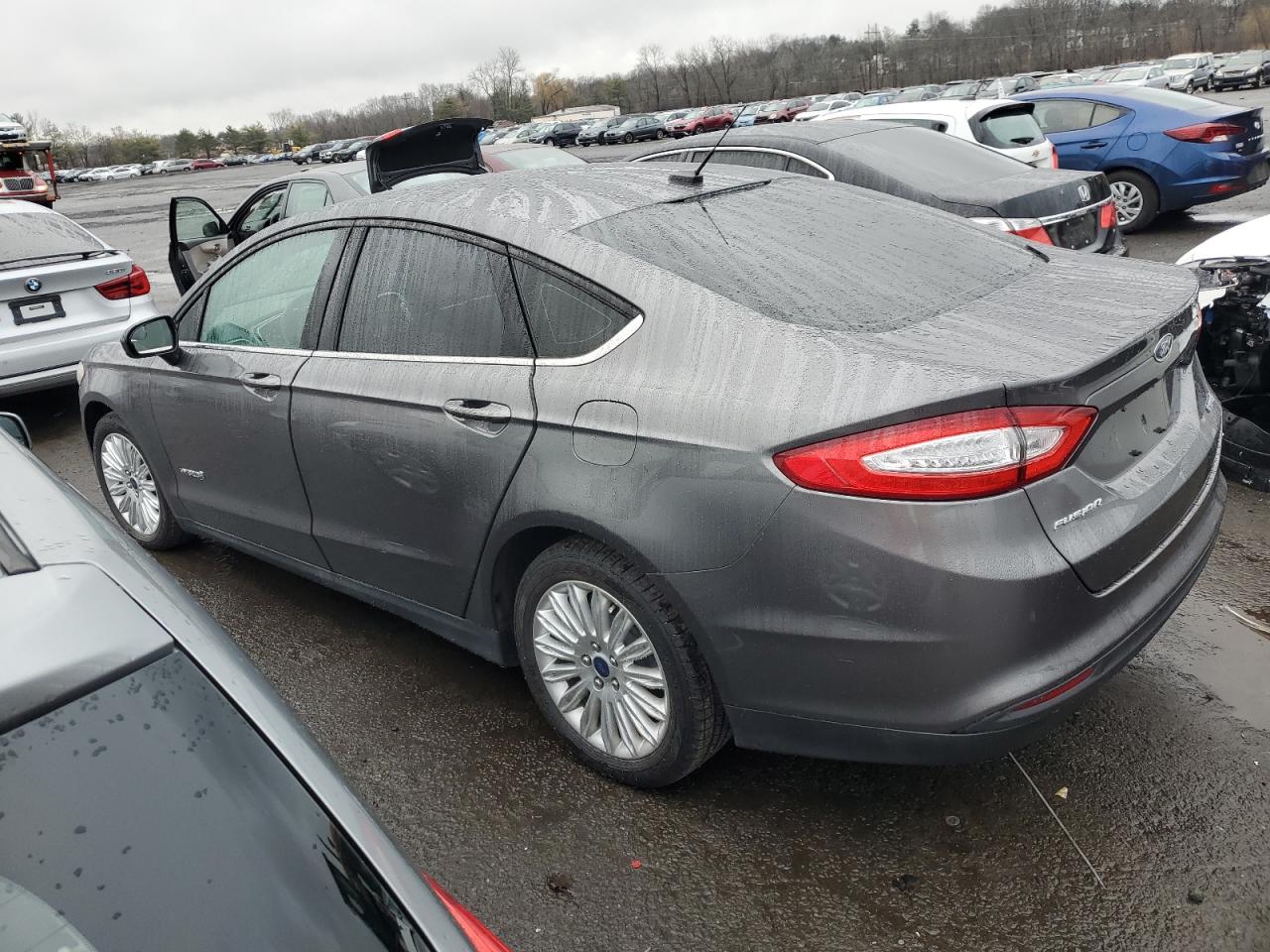 Изображение 2 2014 FORD FUSION S HYBRID 2014 с VIN 3FA6P0UU9ER368953