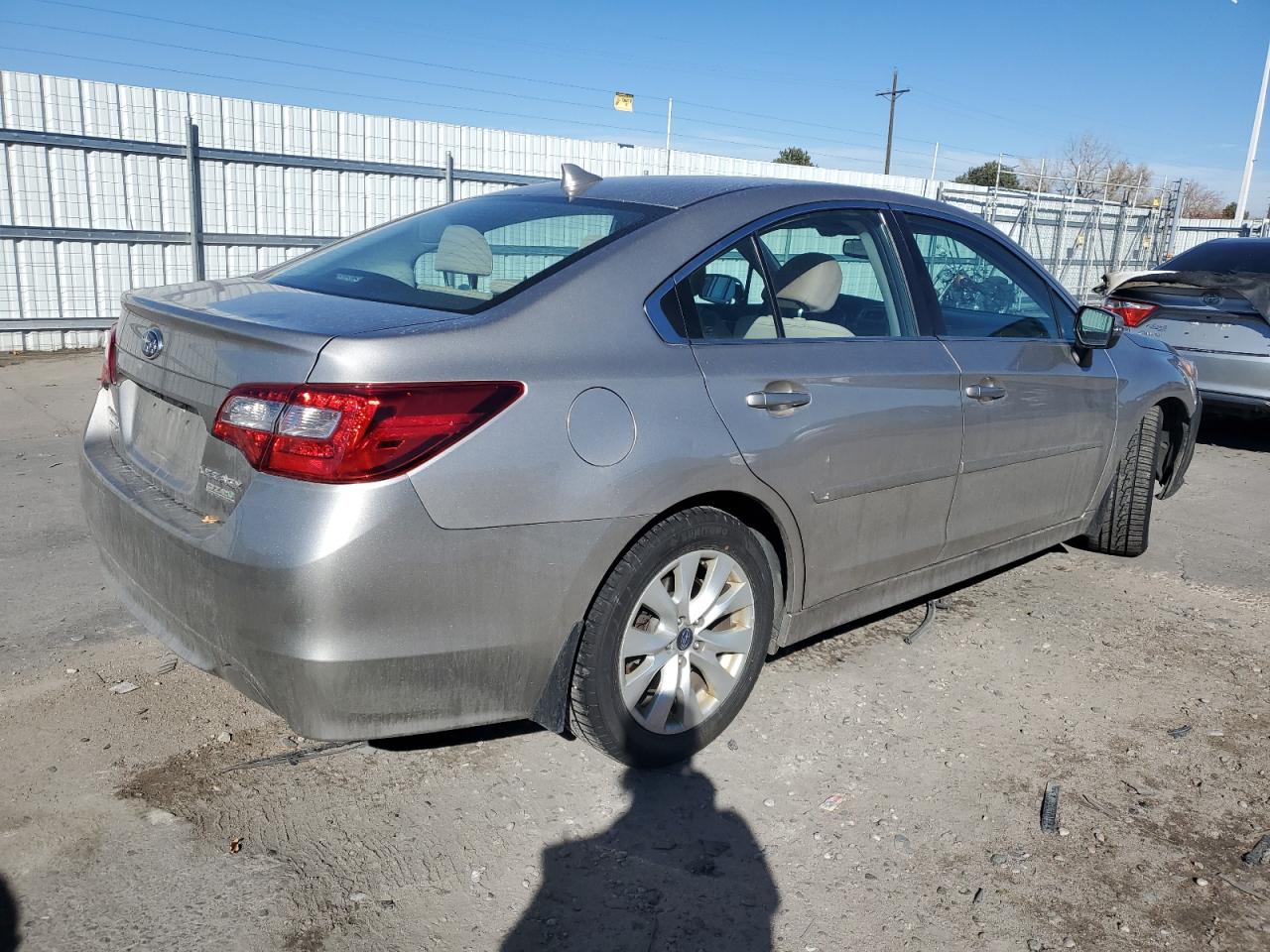 Изображение 3 2016 SUBARU LEGACY 2.5I PREMIUM 2016 с VIN 4S3BNAH60G3061818