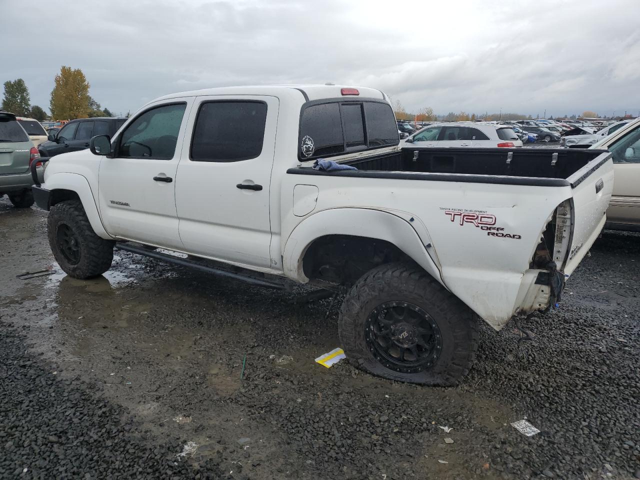 Image 2 of 2010 TOYOTA TACOMA DOUBLE CAB 2010 with VIN 5TELU4EN7AZ726307