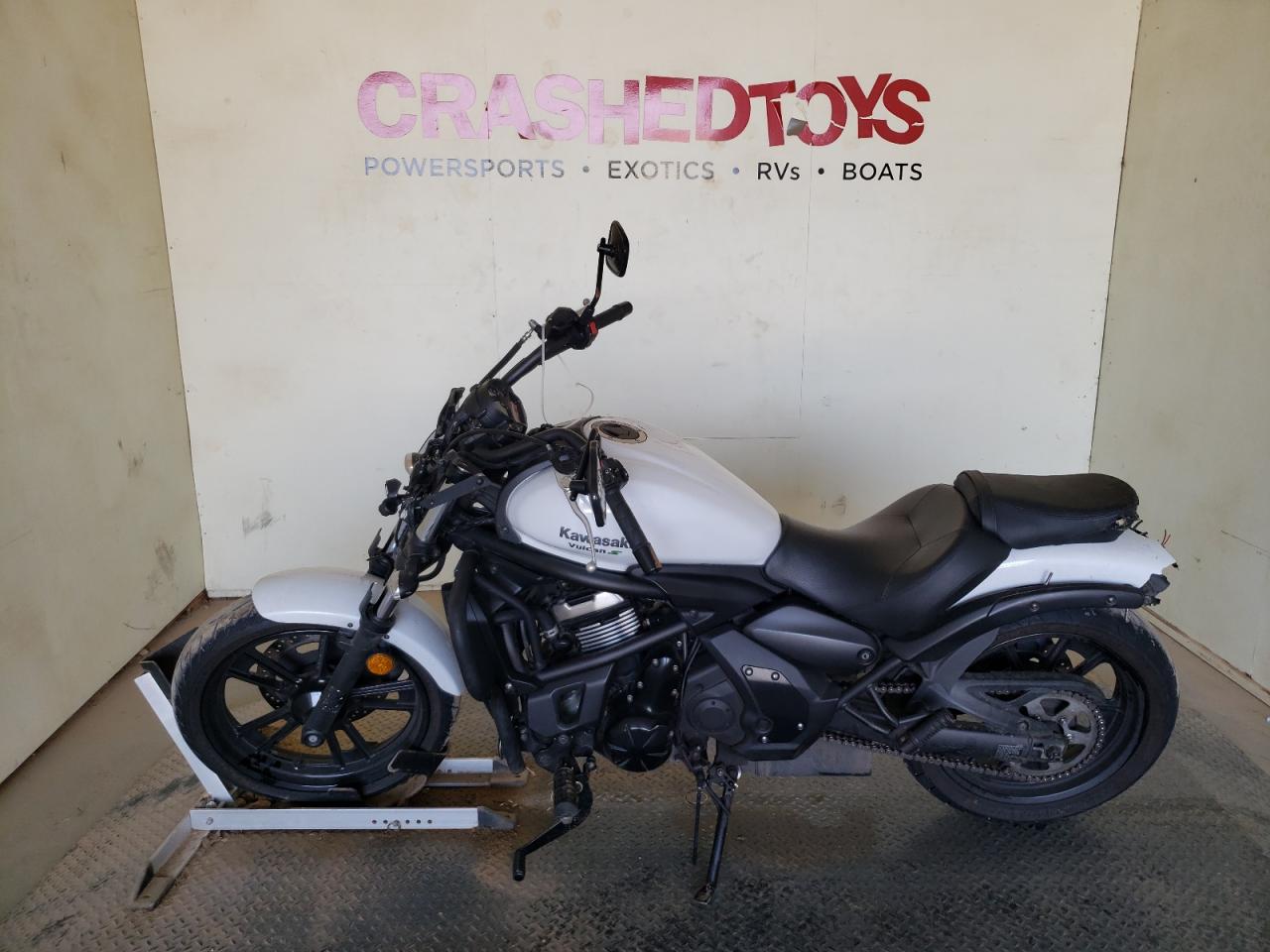 Изображение 3 Kawasaki En650 C 2018 с VIN JKAENEC14JDA01538