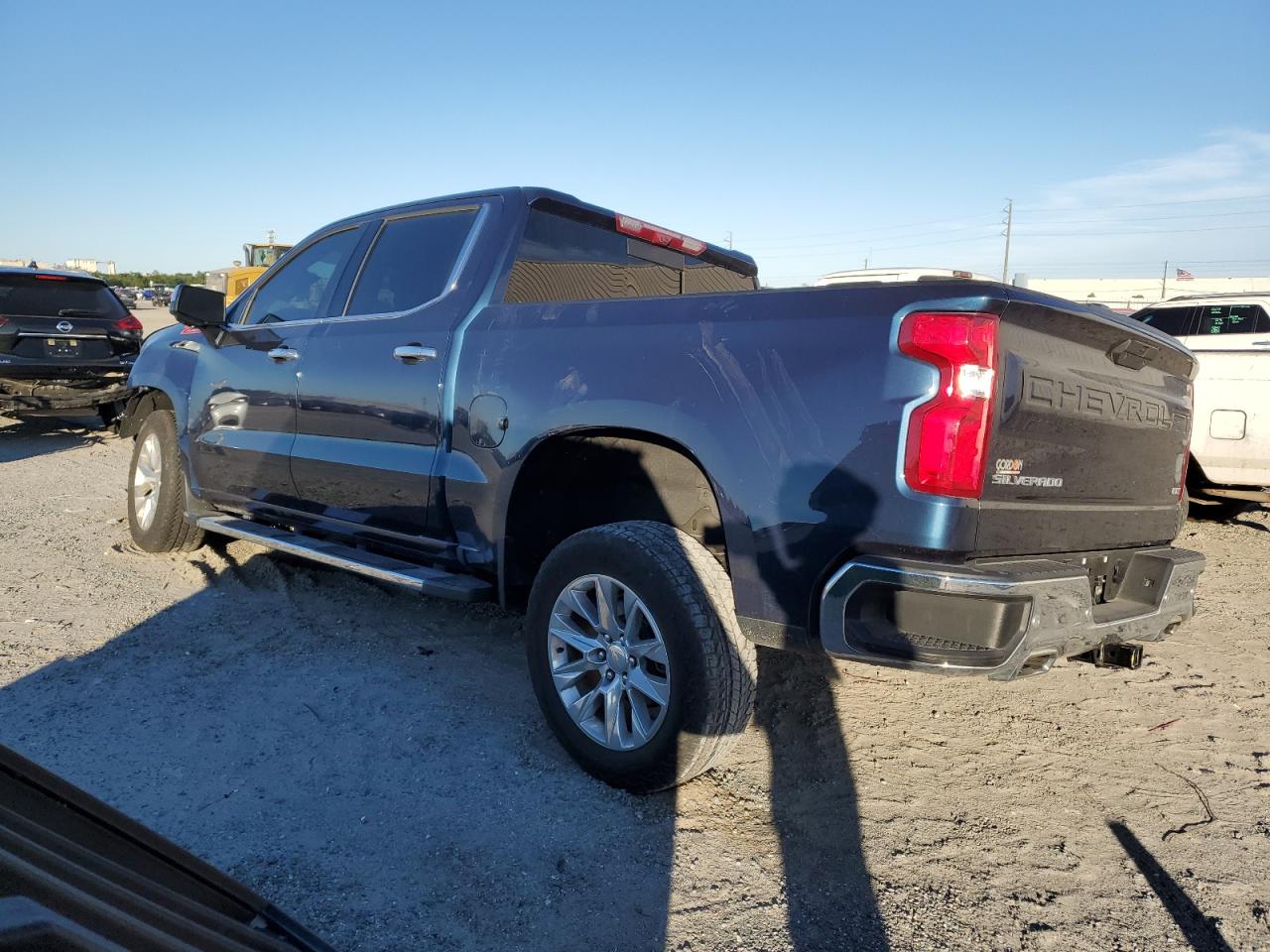 Image 2 of 2020 CHEVROLET SILVERADO K1500 LTZ 2020 with VIN 3GCUYGET5LG443718