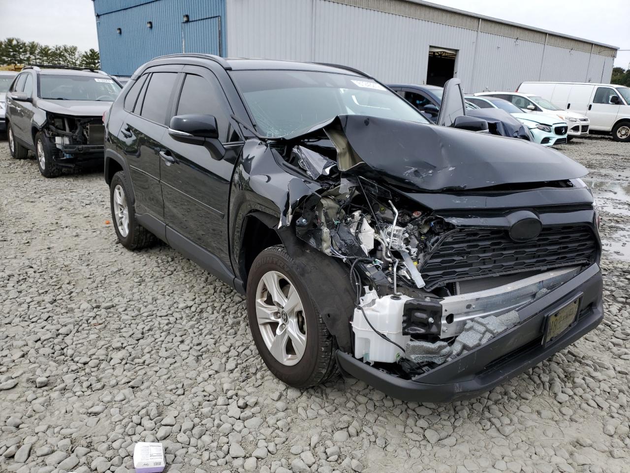 Image 1 of 2021 TOYOTA RAV4 XLE 2021 with VIN 2T3P1RFV4MC201664