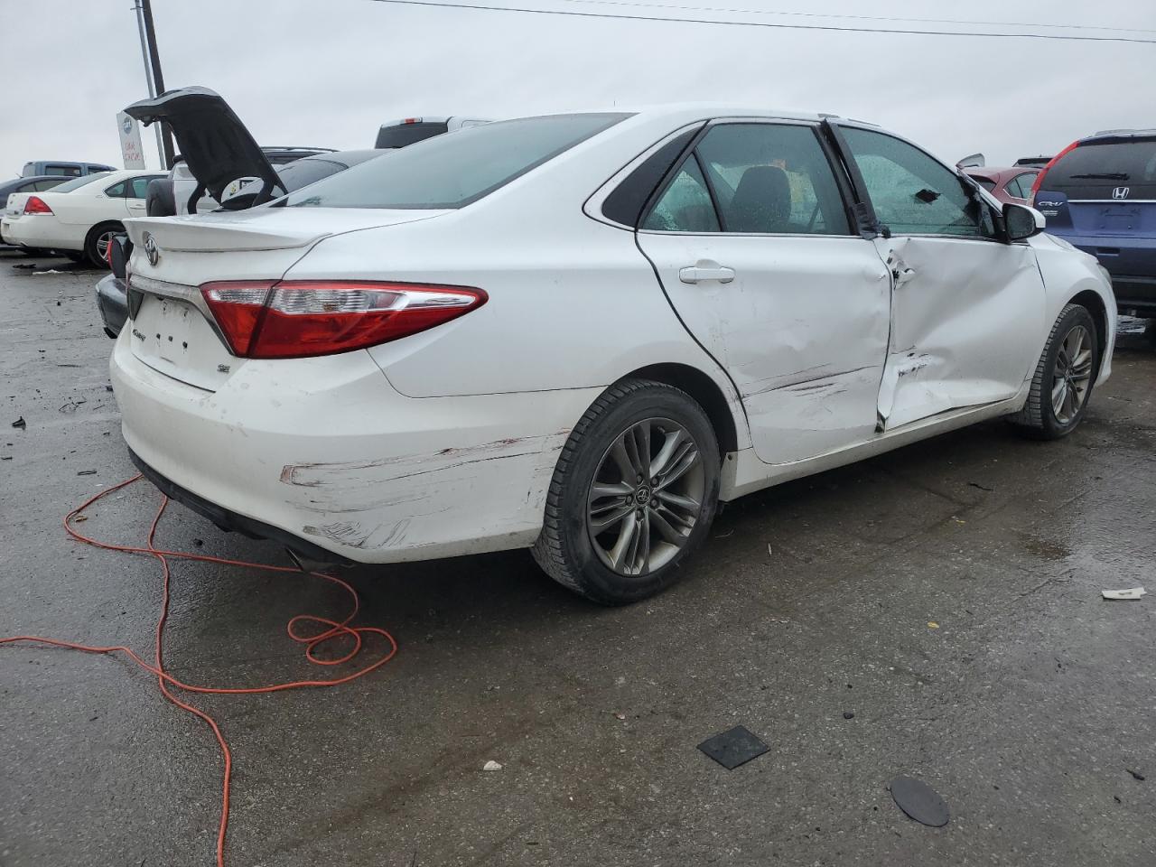 Image 3 of 2015 TOYOTA CAMRY LE 2015 with VIN 4T1BF1FK7FU926110