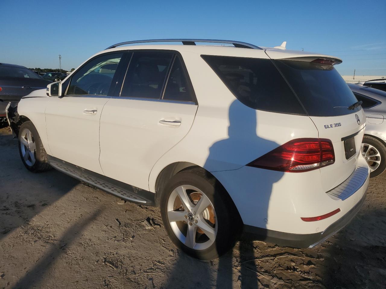 Obraz 2 z 2018 MERCEDES-BENZ GLE 350 2018 z VIN 4JGDA5JB1JB188590