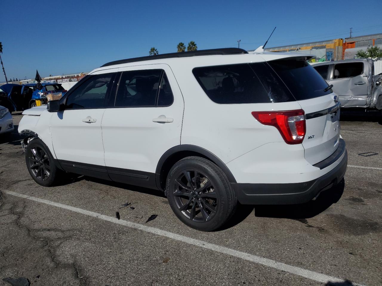 Изображение 2 2019 FORD EXPLORER XLT 2019 с VIN 1FM5K7D83KGA41950