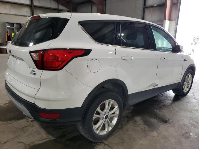Image 3 of 2019 FORD ESCAPE SE 2019 with VIN 1FMCU9GD9KUA86320