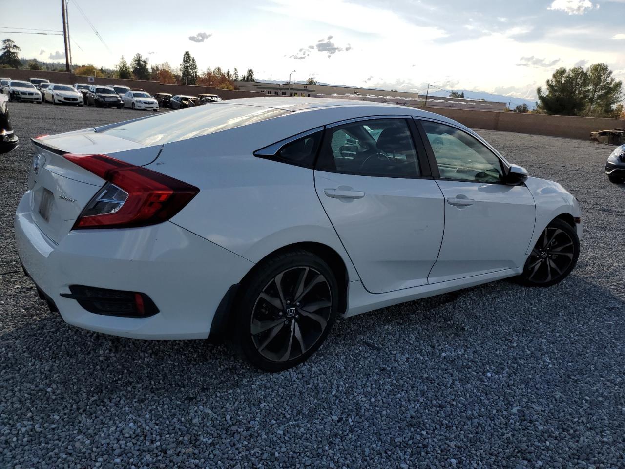 Изображение 3 2019 HONDA CIVIC SPORT 2019 с VIN 2HGFC2F83KH536466