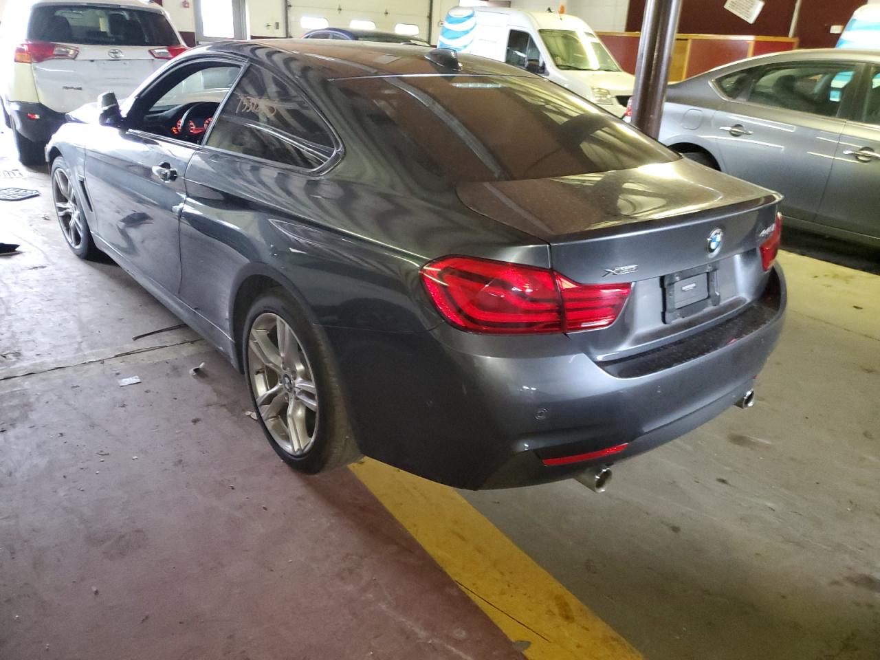 Obraz 2 z 2019 BMW 440XI  2019 z VIN WBA4W9C57KAG89950