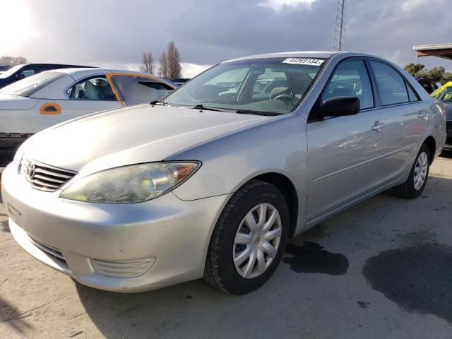 Obraz 1 z 2006 TOYOTA CAMRY LE 2006 z VIN 4T1BE32K66U153876