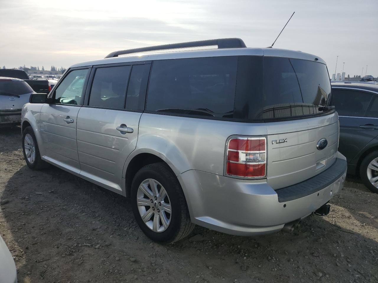 Image 2 of 2010 FORD FLEX SE 2010 with VIN 2FMGK5BC7ABA71527