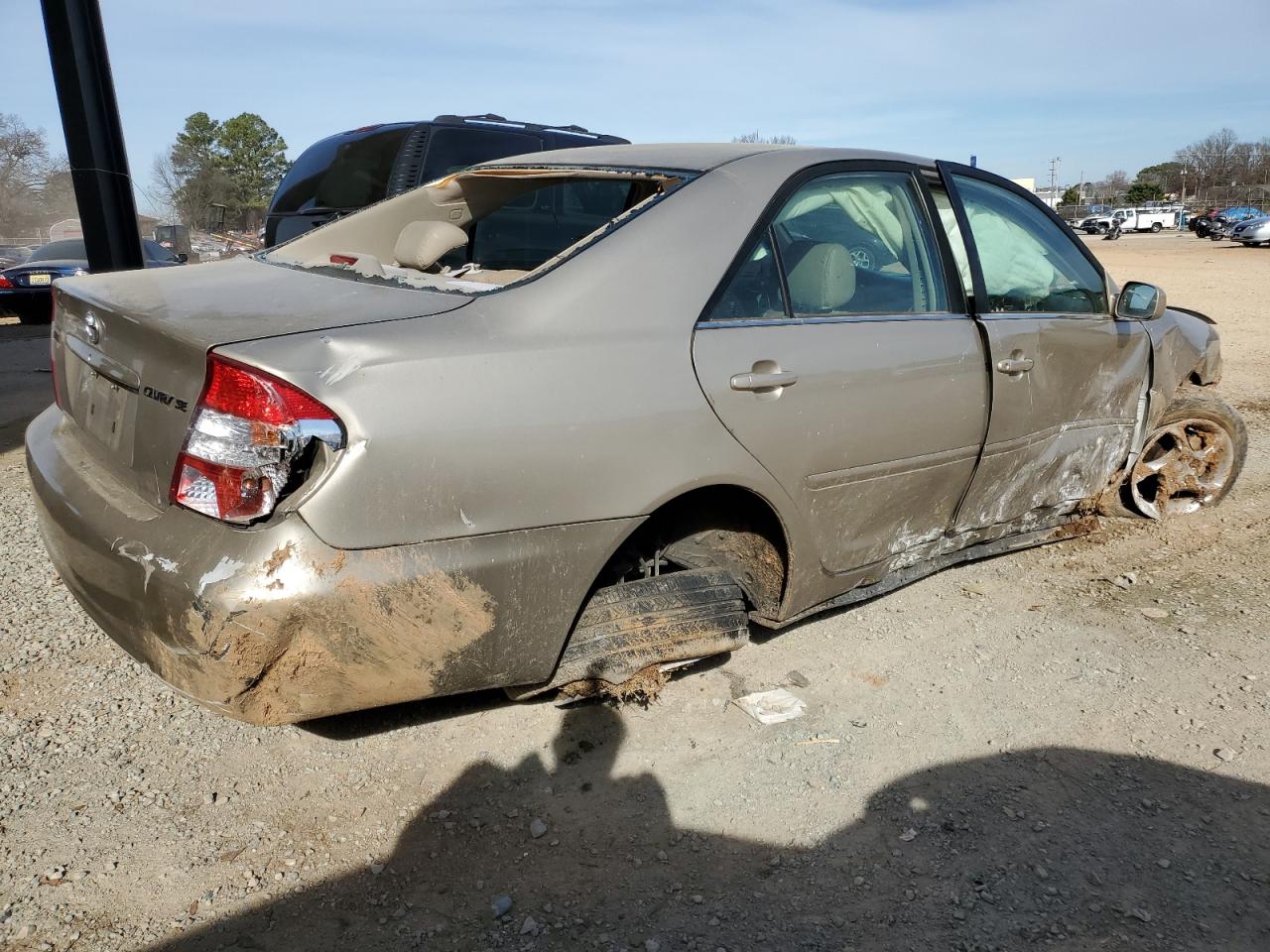 Image 3 of 2003 TOYOTA CAMRY LE 2003 with VIN 4T1BE30K03U743991