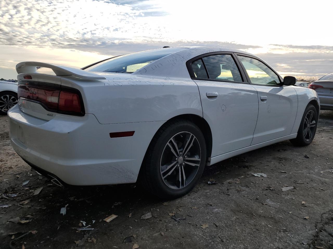 Obraz 3 z 2014 DODGE CHARGER SXT 2014 z VIN 2C3CDXJGXEH341466