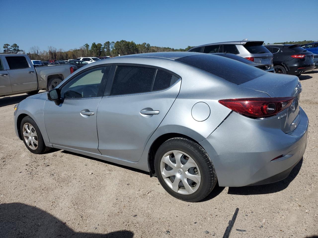 Obraz 2 z 2017 MAZDA 3 SPORT 2017 z VIN 3MZBN1U72HM134893