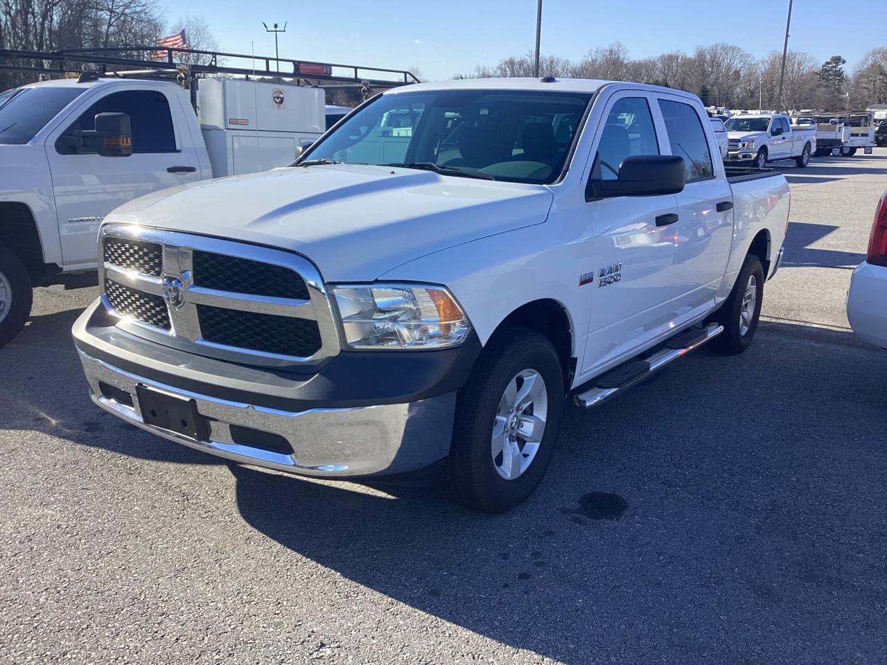 Obraz 2 z 2016 RAM 1500 ST 2016 z VIN 3C6RR7KTXGG183904