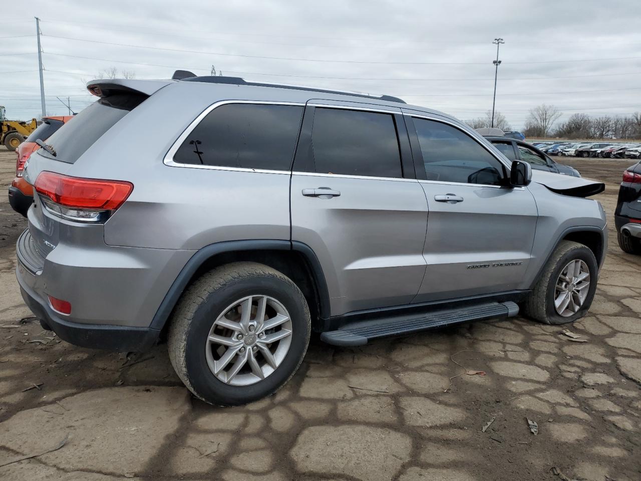Image 3 of 2017 JEEP GRAND CHEROKEE LAREDO 2017 with VIN 1C4RJFAG9HC608886