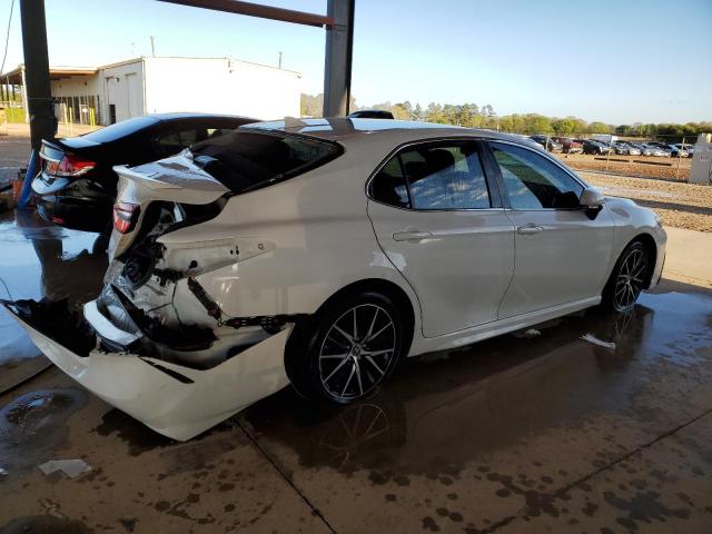 Image 3 of 2022 TOYOTA CAMRY SE 2022 with VIN 4T1G11AK5NU649855